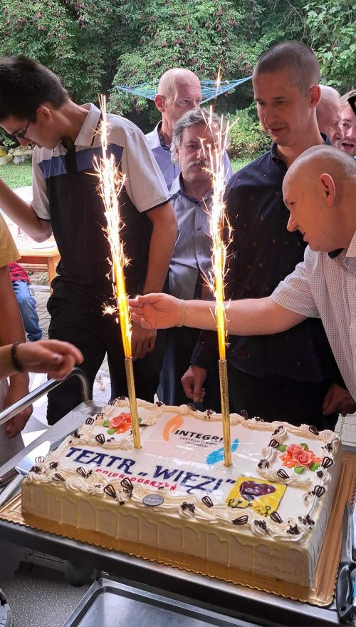 12wiezi